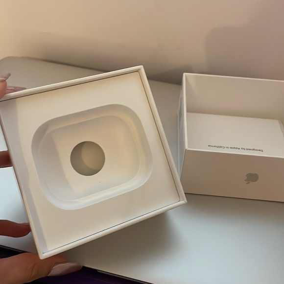 AirPod Pro (Just the Box) - Picture 4 of 4